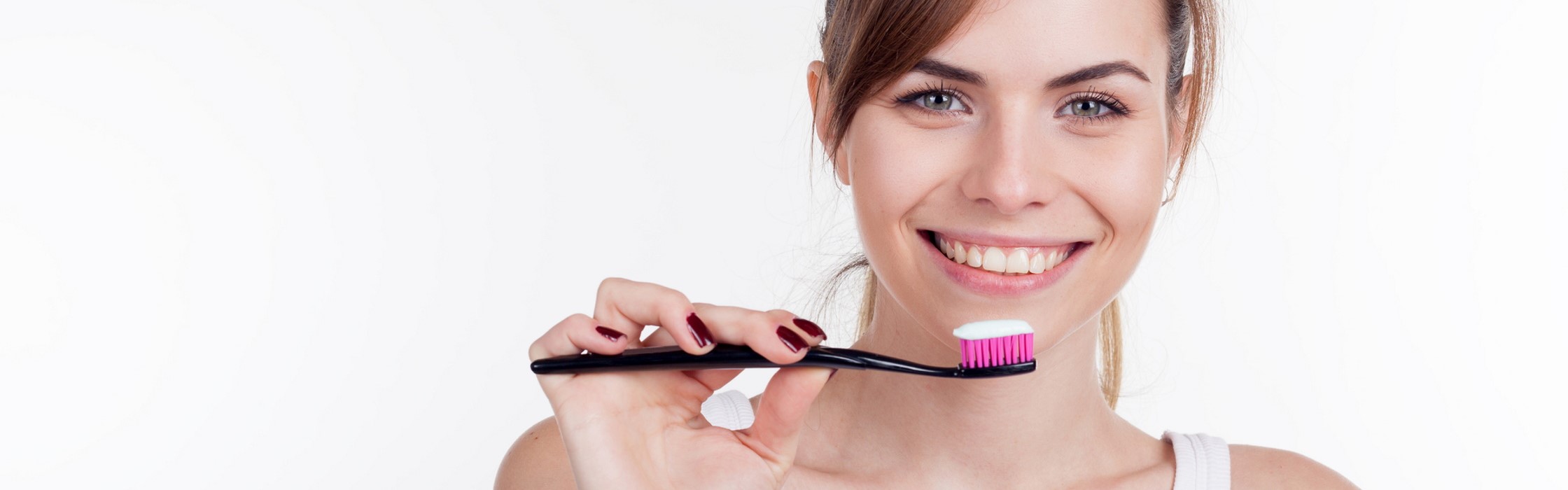 Richtig Zähneputzen – so wichtig sind Putztechnik, die passende Zahnbürste und das Timing