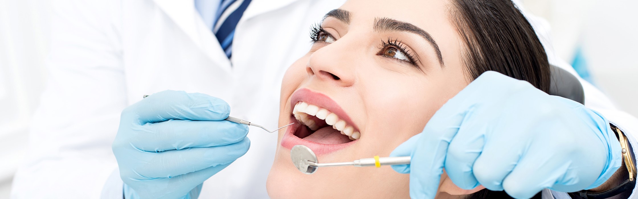 Zahnschmelz aufbauen: Zahnschmelz-Reparatur beim Zahnarzt